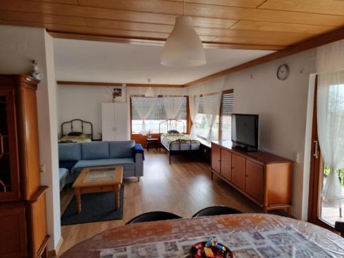 Appartment Gude, Ulm- Stuttgart in 黑羅爾茨塔特