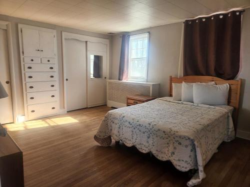 Spruce Lane Lodge and Cottages - image 12