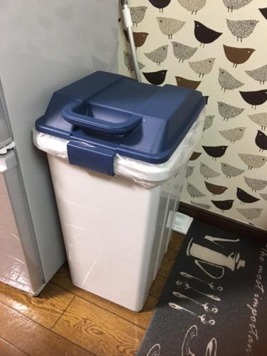 Family Room image 10
