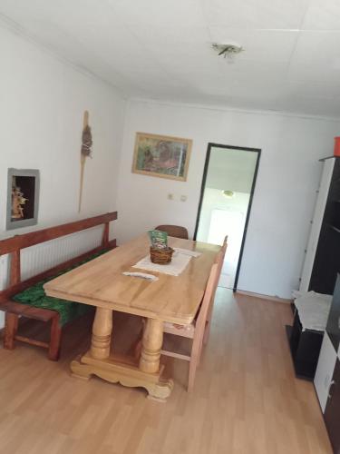 Kuca Jablansko Polje in Lipovica