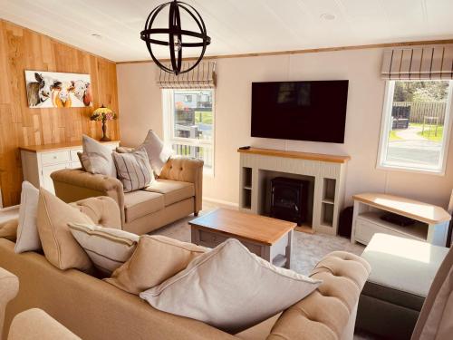 Luxury Lodge - Hoburne Devon Bay