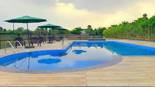 Swimming pool, VAMA Retreats in Shivajinagar