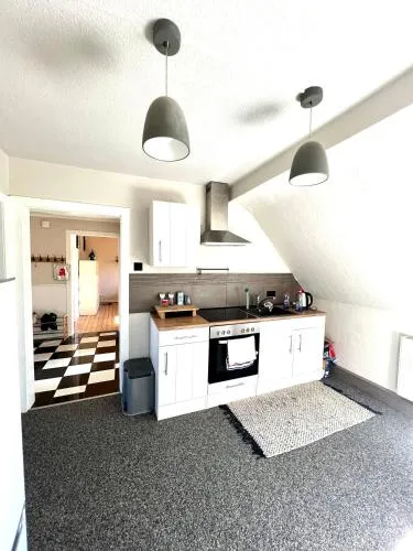 Duisburg FeelHome, Flughafen nah,2-Schlafzimmer, Badewanne, Zentral, WiFi, Top Floor in Duisburg, Deutschland