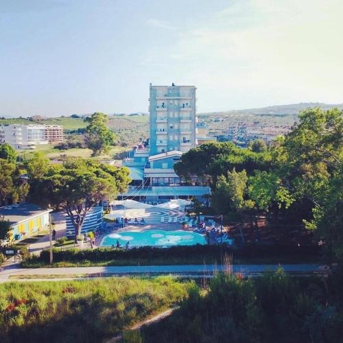 . Hotel Perrozzi