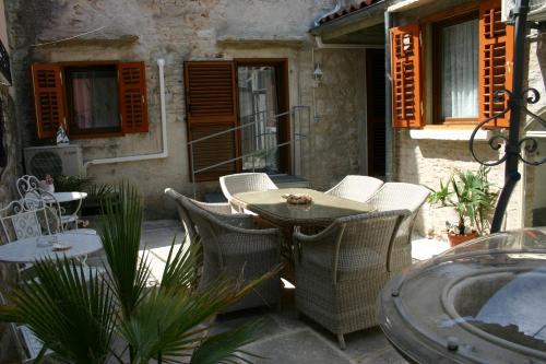  Studio Apartment La Maison de Catherine, Pension in Rovinj