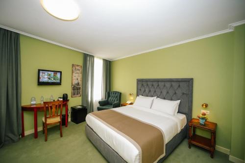 Double or twin room, superior