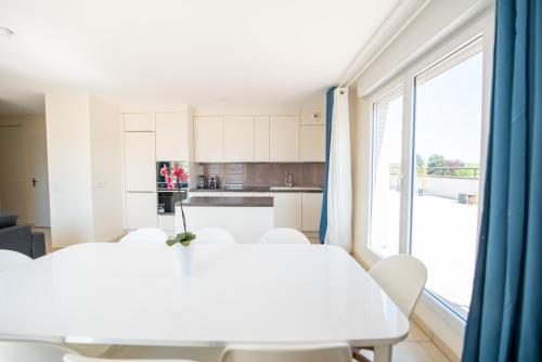 Bel appartement de 3 chambres à 20 min de Paris (Bel appartement de 3 chambres a 20 min de Paris) in Віженью-сюр-Сен