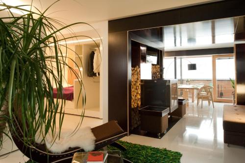 Deluxe Apartment (4 Adults)