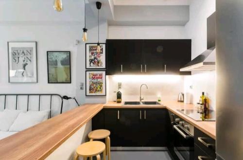 Explore A New Arts District From A Hip Studio Flat - Athens