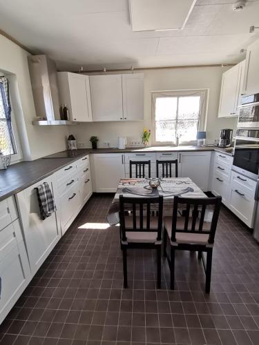 Pakri Parun Pakri Parun