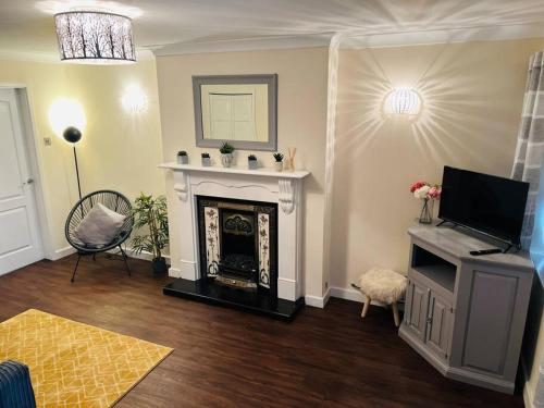 New Entire 3 bedroom Modern Home in Marston Green. gîte à louer Bickenhill Castle Hills Farm