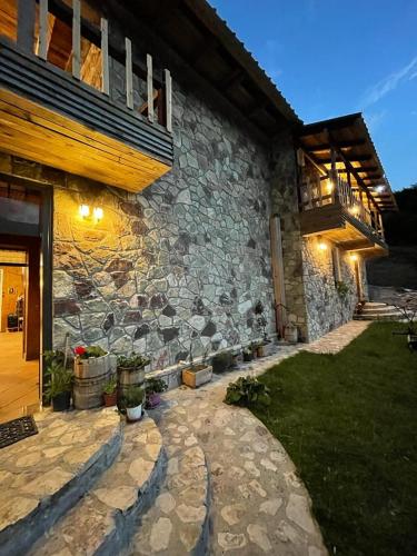 Hotelli välisilme, Hotel Kelmendi in Lëpushë