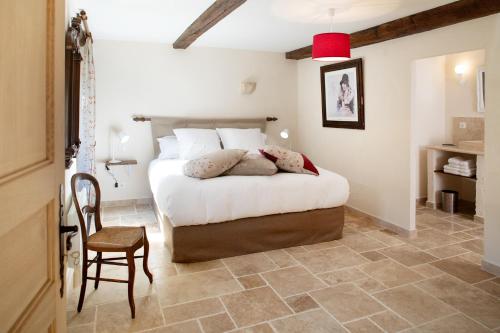 L'Hote Antique - MAISON D'HOTE- 4 Suites avec cuisine