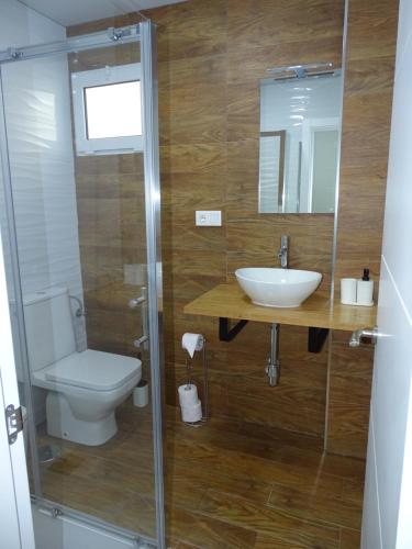 Bathroom, Loft Olivier in Torrelobaton