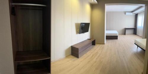 OYO Hotel Nueva Europa - image 13