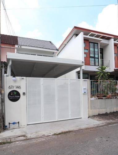 Ozzy's home@Banchang Ozzy's home@Banchang