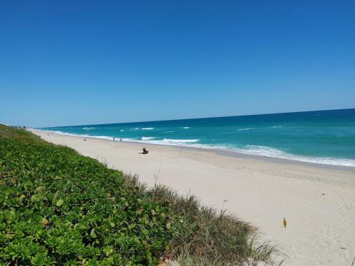 Melbourne Beach Florida Townhouse ocean front 1.2 acre property