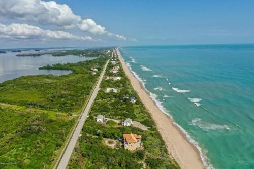 Melbourne Beach Florida Townhouse ocean front 1.2 acre property