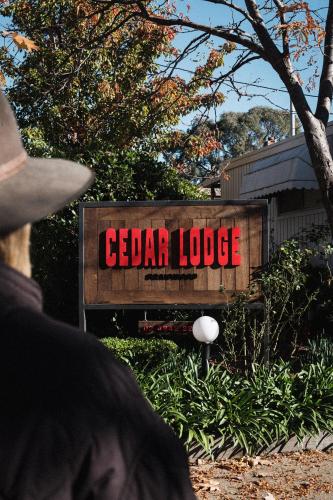 Cedar Lodge - Accommodation - Braidwood