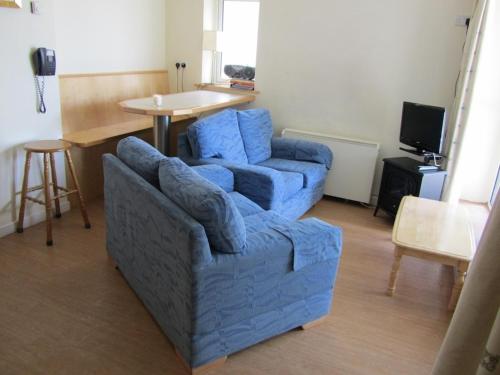 Arus Grattan - image 2