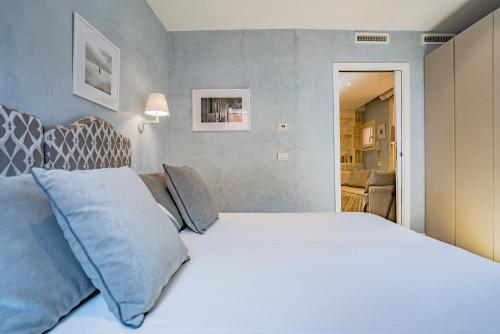 Casa con vista canale - image 11