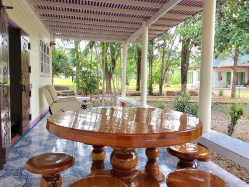 Facilities, Nahinlad Resort in Pak Phli