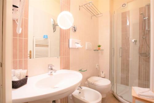 Hotel Arcobaleno - image 12