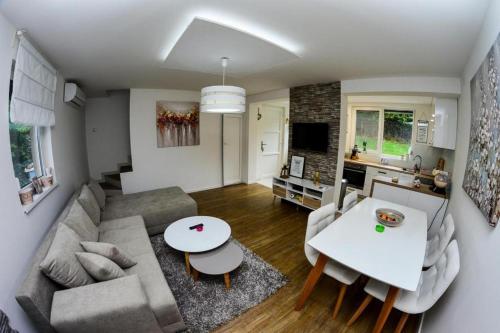 設施, Kuća za odmor David-privatni bazen (Kuca za odmor David-privatni bazen) in 下斯圖比察