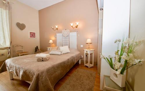 B&B Uzerche - Résidence LE11B - Bed and Breakfast Uzerche