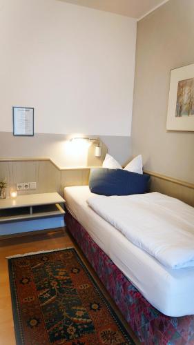 1 twin bed