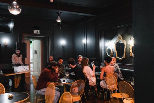 Паб, Sant Jordi Hostels Lisbon in Лиссабон