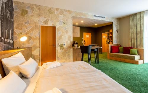 1 queen bed