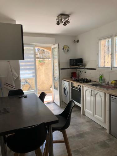 Cocina, appartement en rez de villa in Carros