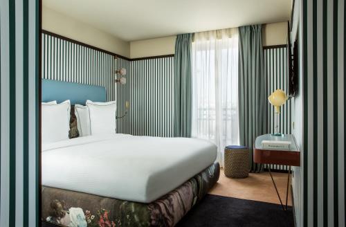 room detail thumbnail 0