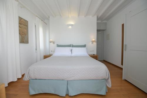 Elena Hotel Room Type - Double Room with Sea View