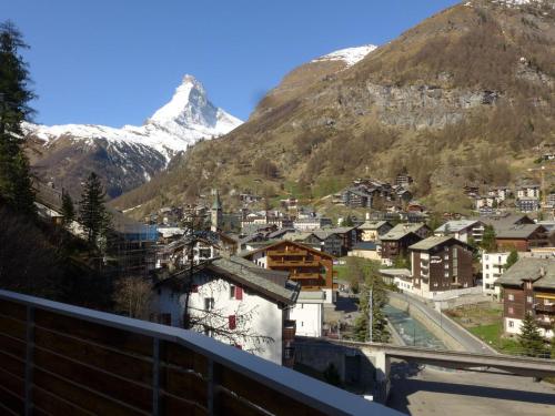 Apartment Oasis by Interhome Zermatt