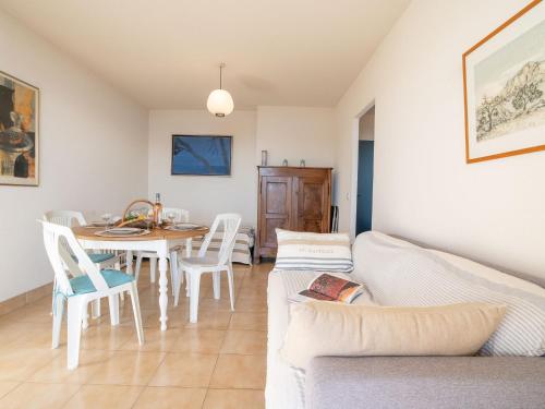 Apartment Le Grand Pavois in Agay