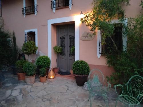 Les Penyetes Boutique Bed and Breakfast