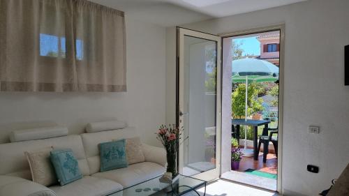 Appartamento in villa con veranda privata e parcheggio gratuito, Olbia (photo 7)