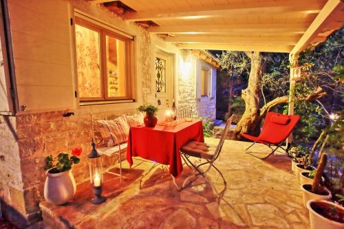 Kitrini Luxury Cottage - image 12