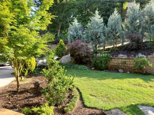 CREEKSIDE-ATLanta Terrace-Level Guest Suite