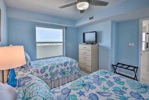 Oceanfront Seawinds Condo - Steps to Beach!