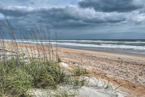 Oceanfront Seawinds Condo - Steps to Beach!