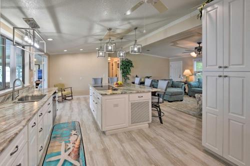 Picturesque Retreat on St Johns River and Docks in Georgetown, USA