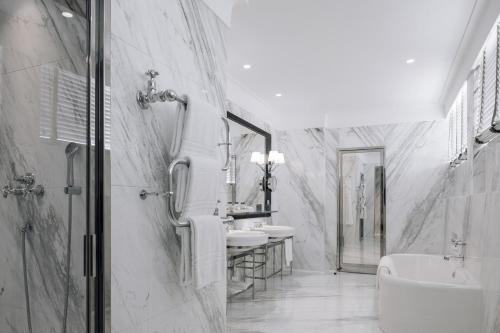 Four Seasons Hotel Ritz Lisbon - main image