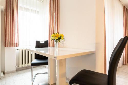 Ferienwohnpark Immenstaad am Bodensee Zwei-Zimmer-Apartment 55 15