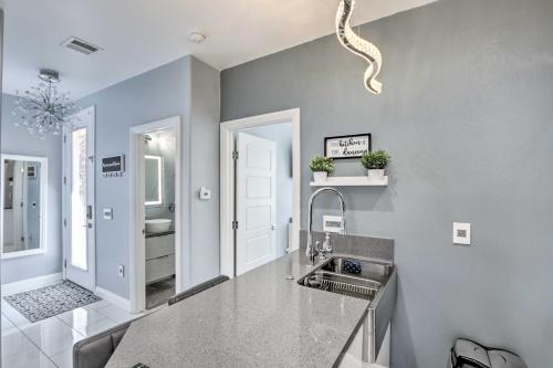 Modern Las Vegas Home with Patio 10 Mi to The Strip, Las Vegas (fotografie 8)