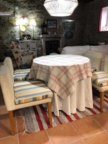 Casa Dos Cabritos in กูเวีย