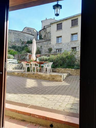 Les Ecuries, traditional stone farmhouse with pool