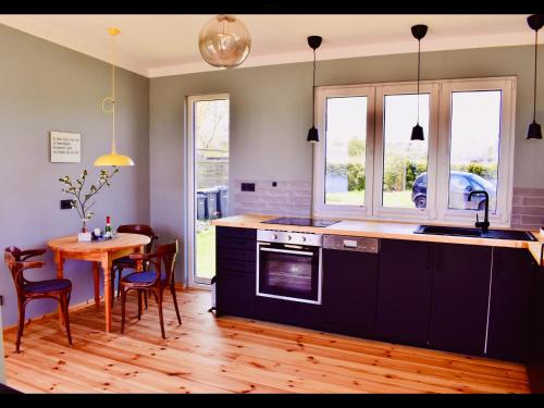 Kitchen, Ferienhaus M&M in Schwarz